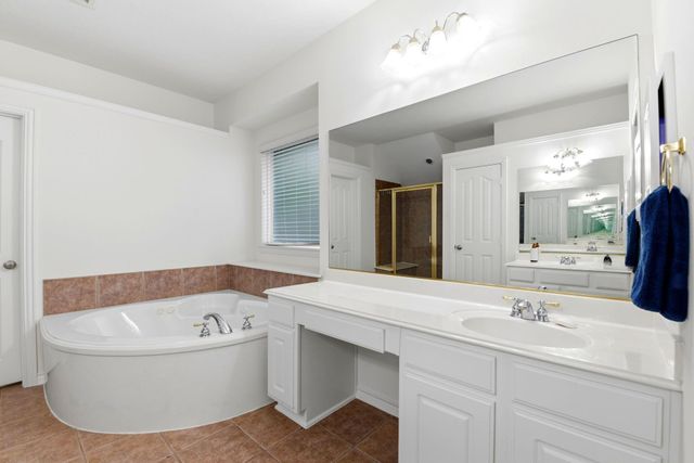 2905 Green Forest Lane, Pearland, TX 77581