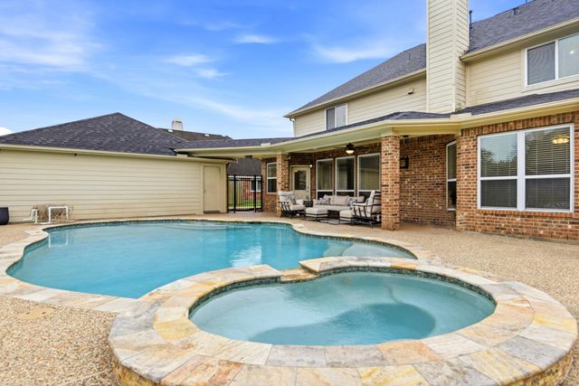 2905 Green Forest Lane, Pearland, TX 77581