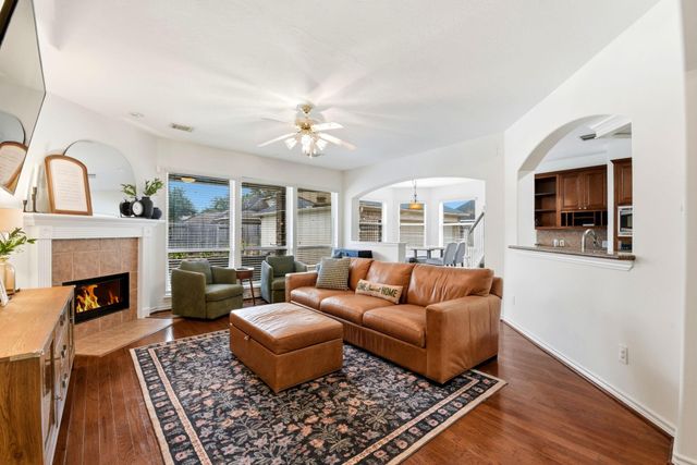 2905 Green Forest Lane, Pearland, TX 77581
