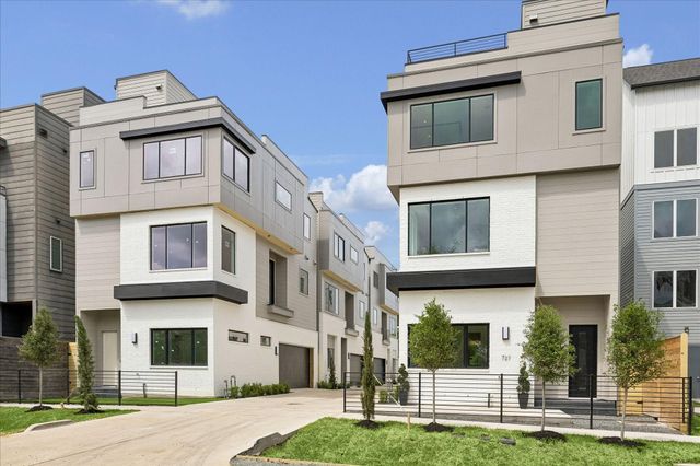 729 W 21st Street A, Houston, TX 77008