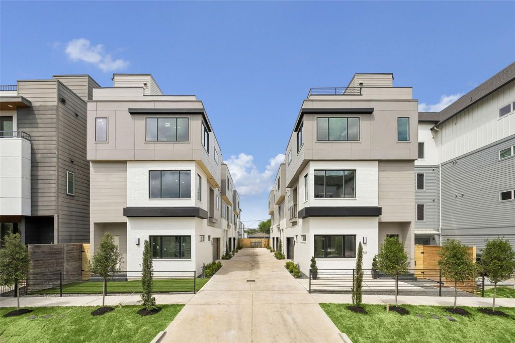 729 W 21st Street A, Houston, TX 77008