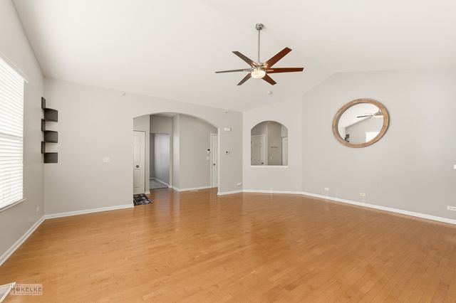 4022 Shoeger Court, Yorkville, IL 60560