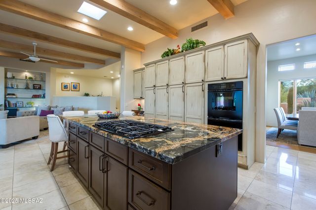 5350 N Corte Puesta Del Sol, Tucson, AZ 85718