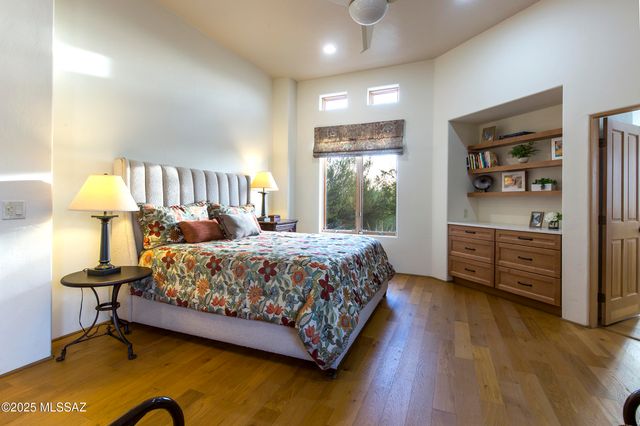 5350 N Corte Puesta Del Sol, Tucson, AZ 85718