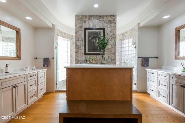 5350 N Corte Puesta Del Sol, Tucson, AZ 85718