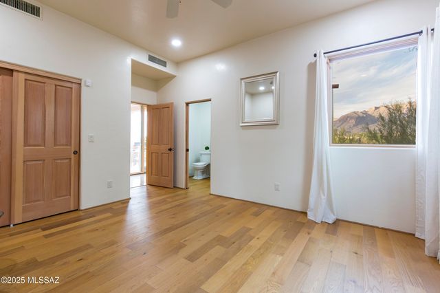5350 N Corte Puesta Del Sol, Tucson, AZ 85718