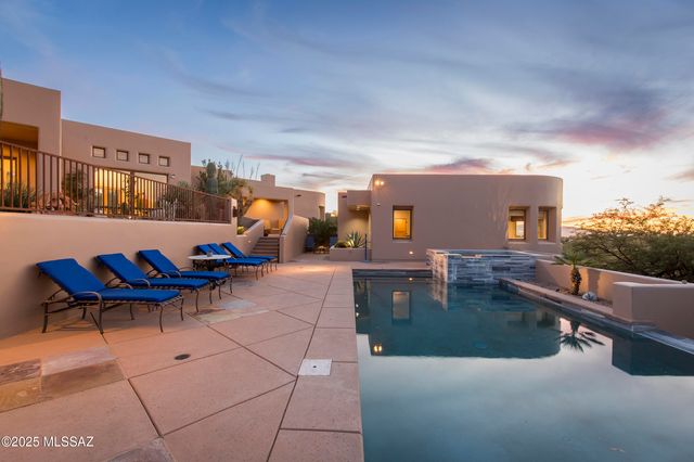 5350 N Corte Puesta Del Sol, Tucson, AZ 85718