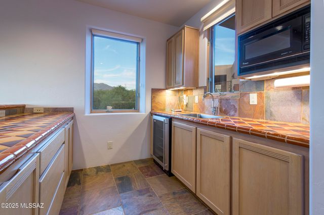 5350 N Corte Puesta Del Sol, Tucson, AZ 85718