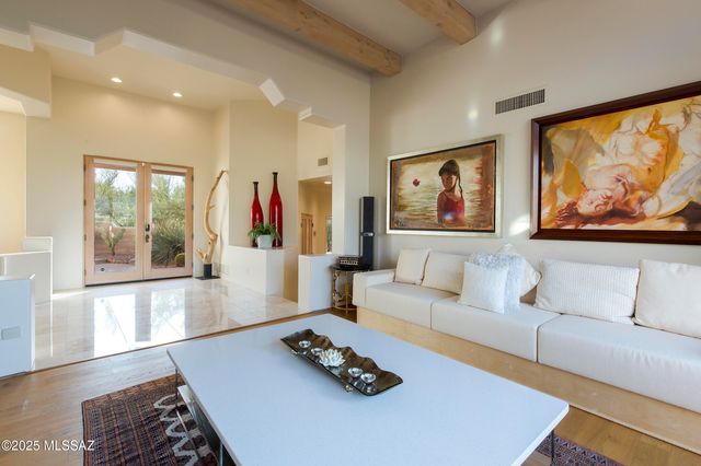 5350 N Corte Puesta Del Sol, Tucson, AZ 85718