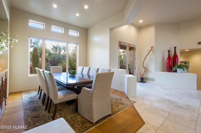 5350 N Corte Puesta Del Sol, Tucson, AZ 85718