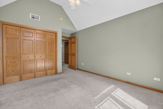 1082 Timber Edge Drive, Morris, IL 60450