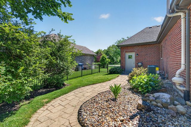 1082 Timber Edge Drive, Morris, IL 60450