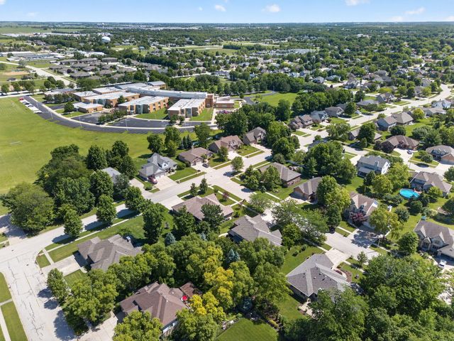 1082 Timber Edge Drive, Morris, IL 60450