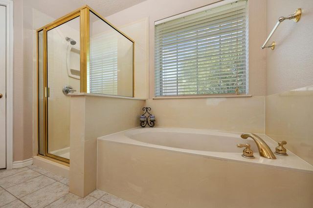 117 S Sentry PT, Hutto, TX 78634