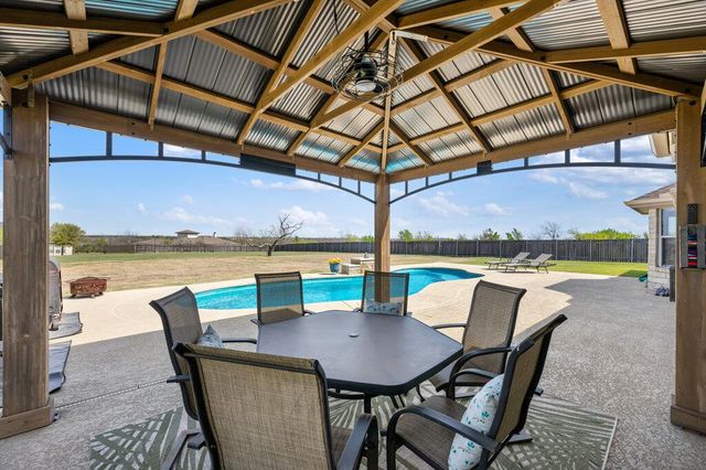 117 S Sentry PT, Hutto, TX 78634