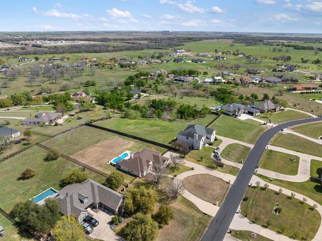 117 S Sentry PT, Hutto, TX 78634