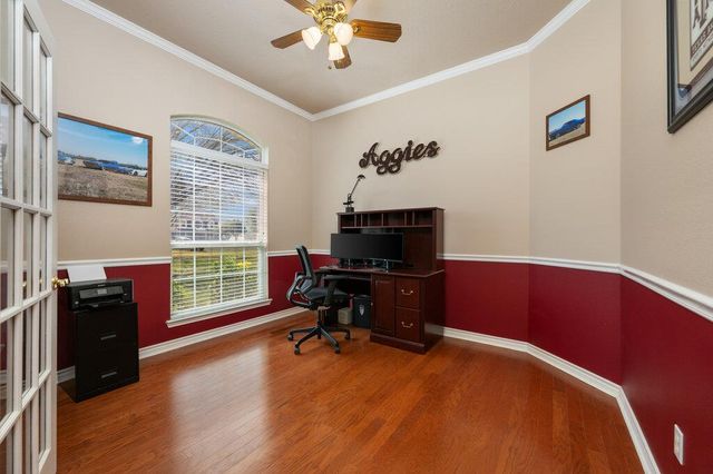 117 S Sentry PT, Hutto, TX 78634