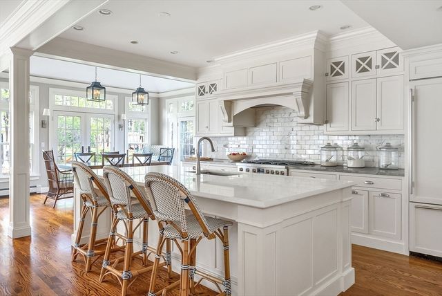 31 Shirley Road, Wellesley, MA 02482