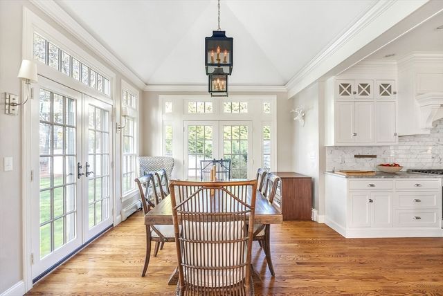 31 Shirley Road, Wellesley, MA 02482