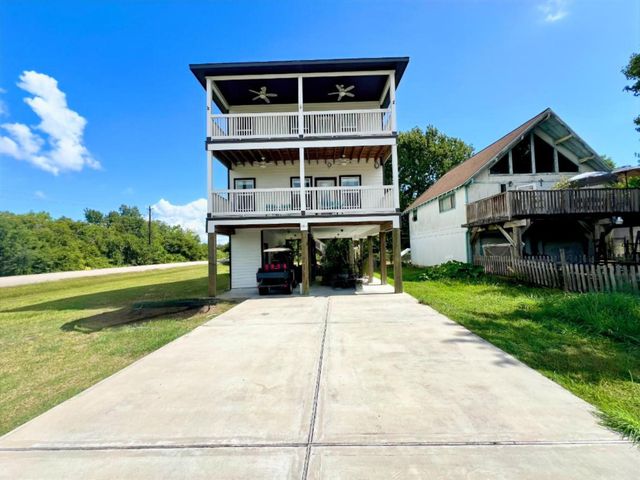 101 Grove Street, La Porte, TX 77571