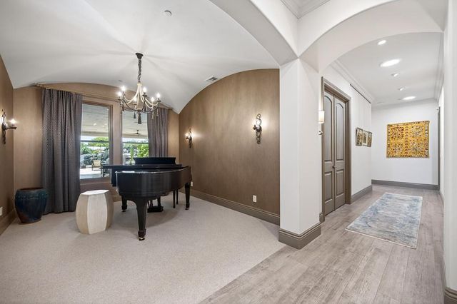 8617 Sleepy Hollow, Elk Grove, CA 95624