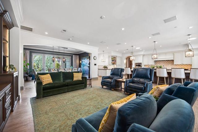 8617 Sleepy Hollow, Elk Grove, CA 95624