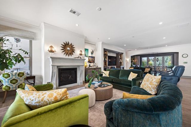 8617 Sleepy Hollow, Elk Grove, CA 95624