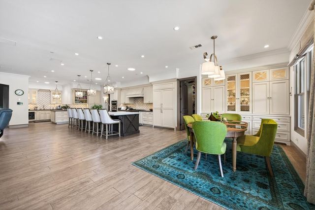 8617 Sleepy Hollow, Elk Grove, CA 95624