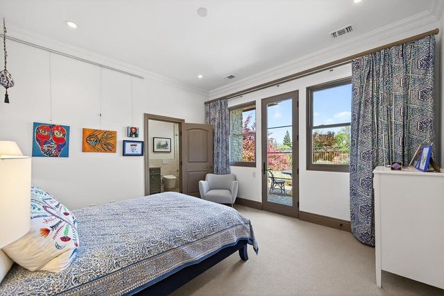 8617 Sleepy Hollow, Elk Grove, CA 95624