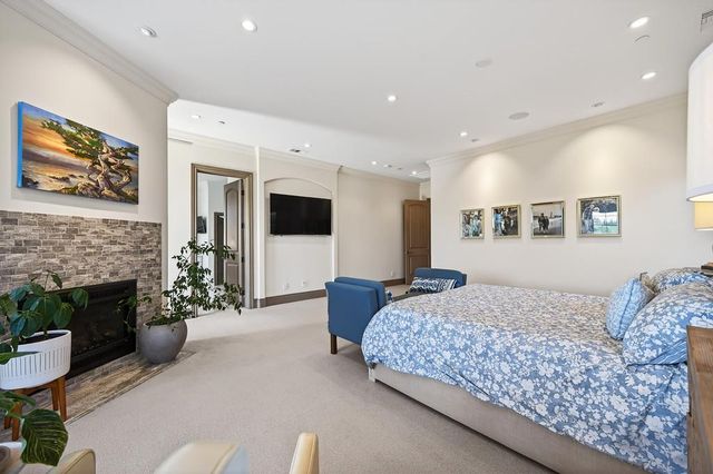 8617 Sleepy Hollow, Elk Grove, CA 95624