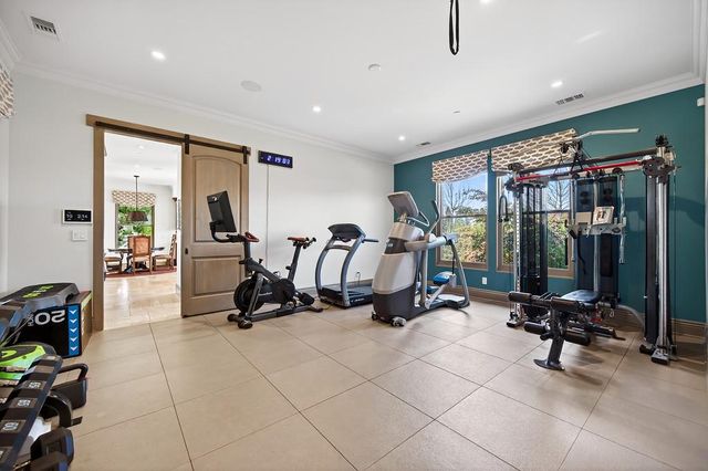 8617 Sleepy Hollow, Elk Grove, CA 95624