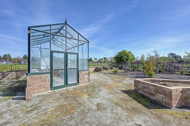 8617 Sleepy Hollow, Elk Grove, CA 95624