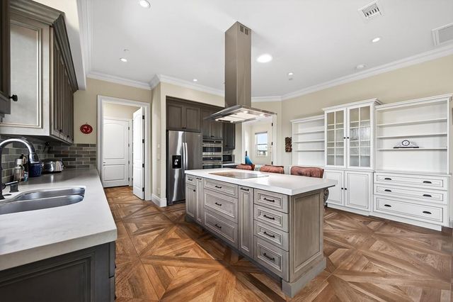 8617 Sleepy Hollow, Elk Grove, CA 95624