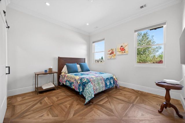 8617 Sleepy Hollow, Elk Grove, CA 95624