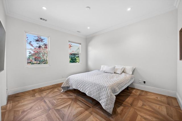 8617 Sleepy Hollow, Elk Grove, CA 95624