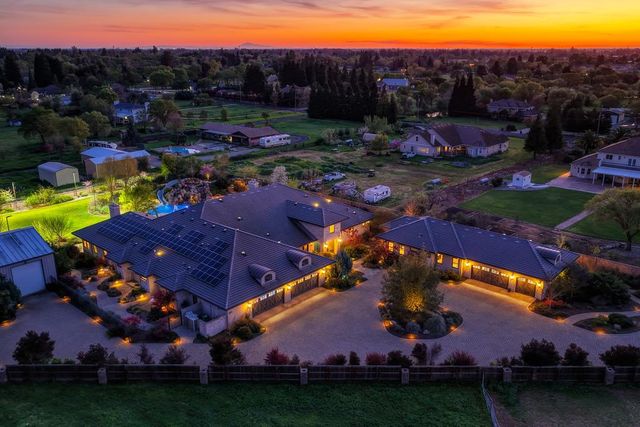 8617 Sleepy Hollow, Elk Grove, CA 95624