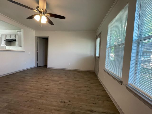 4102 Opal Avenue, Dallas, TX 75216