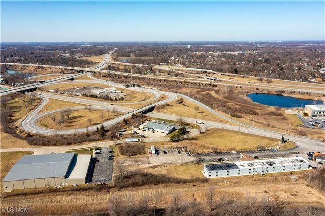 32801 Lorain Road, North Ridgeville, OH 44039