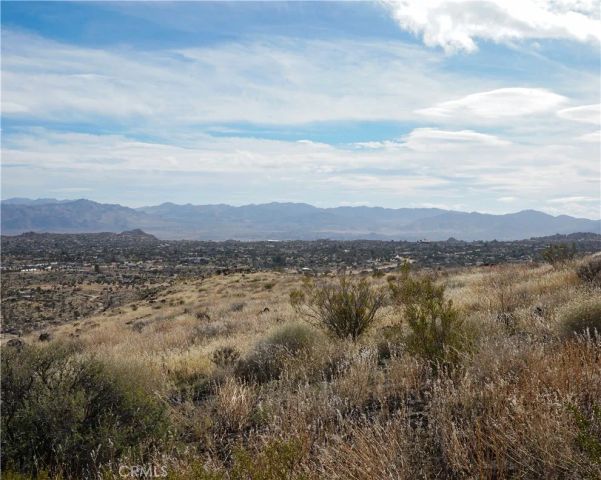 56365 Terra Vista, Yucca Valley, CA 92284