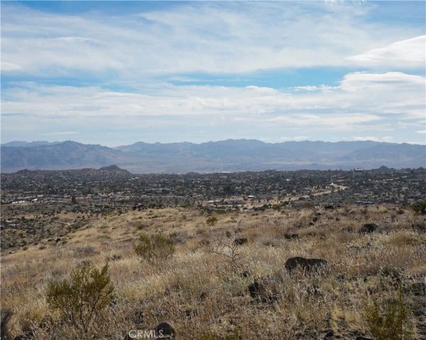 56365 Terra Vista, Yucca Valley, CA 92284