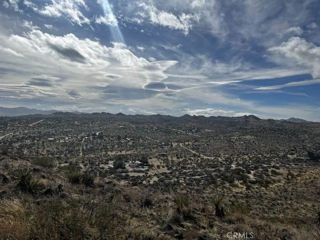 56365 Terra Vista, Yucca Valley, CA 92284
