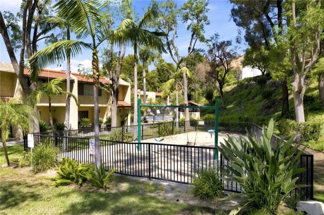 9436 Via Salerno, Sun Valley, CA 91504