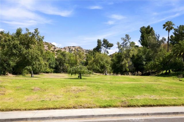 9436 Via Salerno, Sun Valley, CA 91504