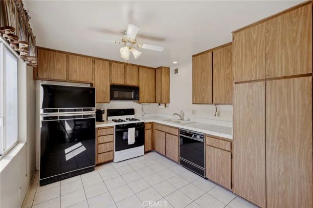 9436 Via Salerno, Sun Valley, CA 91504