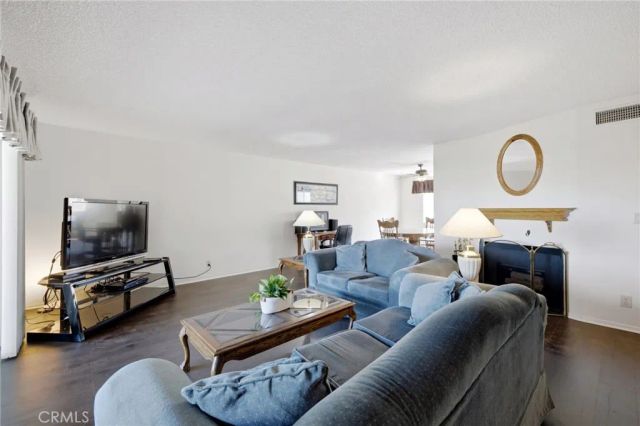9436 Via Salerno, Sun Valley, CA 91504