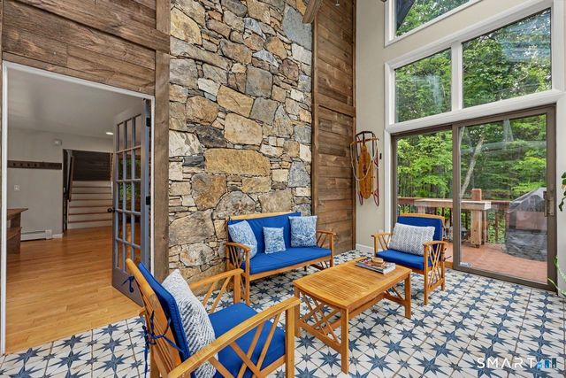20 McNulty Drive, New Milford, CT 06776
