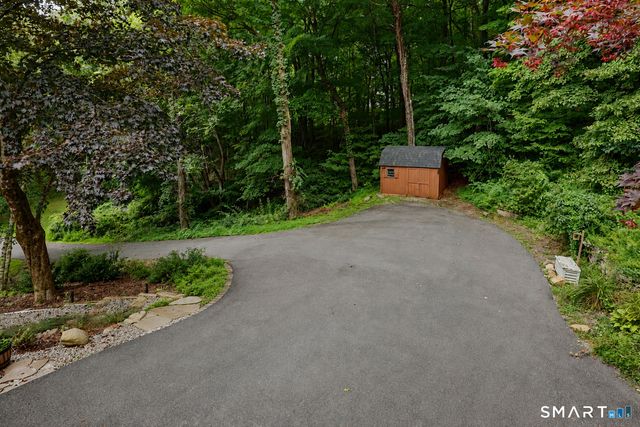 20 McNulty Drive, New Milford, CT 06776
