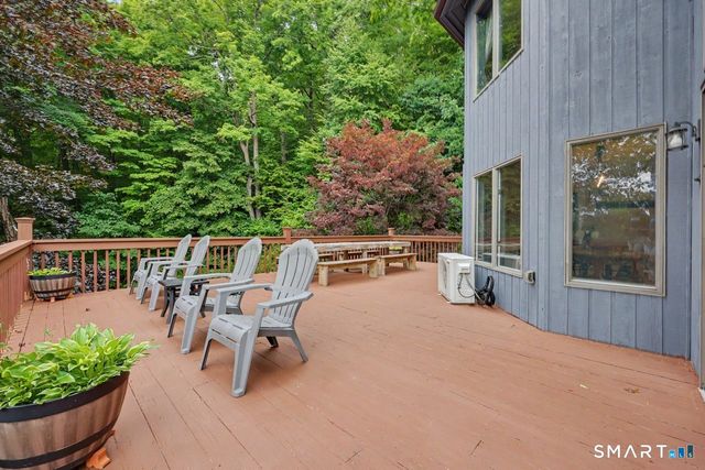 20 McNulty Drive, New Milford, CT 06776