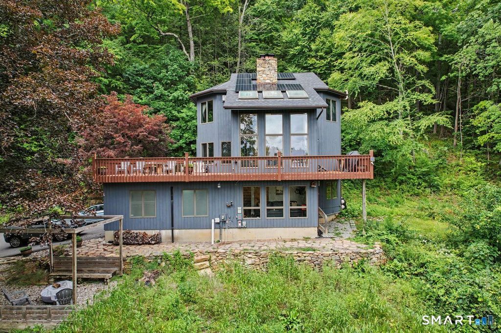 20 McNulty Drive, New Milford, CT 06776