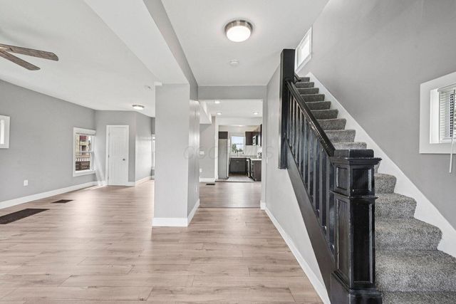 1025 Howard ., Columbus, OH 43201